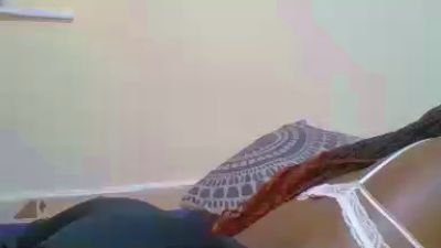 Sweett_Denzel live cam on Cam4
