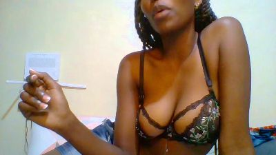 Sweett_Denzel live cam on Cam4