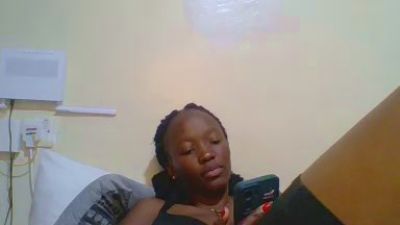 Sweett_Denzel live cam on Cam4