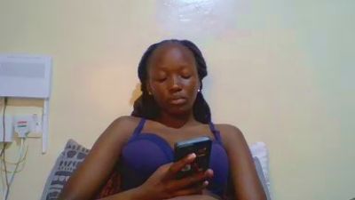 Sweett_Denzel live cam on Cam4