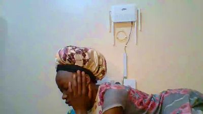 Sweett_Denzel live cam on Cam4