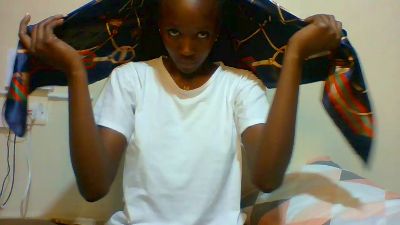 Sweett_Denzel live cam on Cam4