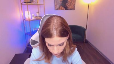 Sweetytrip live cam on Cam4
