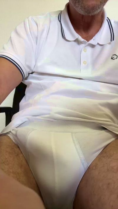 Swetboy035 live cam on Cam4