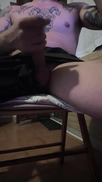 Swuosh live cam on Cam4