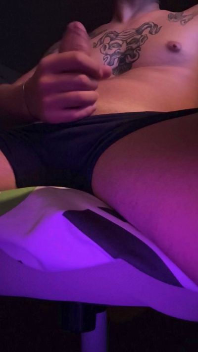 Swuosh live cam on Cam4