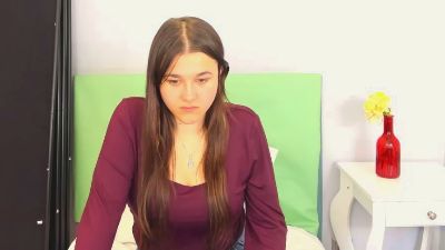 SylvieAlone live cam on Cam4