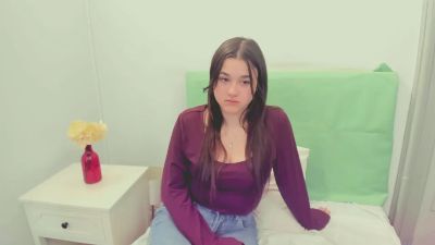 SylvieAlone live cam on Cam4