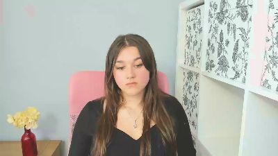 SylvieAlone live cam on Cam4