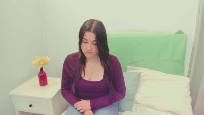 SylvieAlone live cam on Cam4