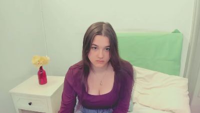 SylvieAlone live cam on Cam4