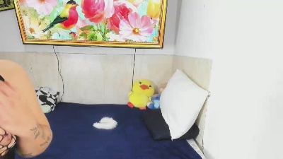 TINK_KERMELLX live cam on Cam4
