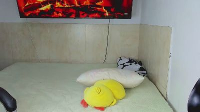 TINK_KERMELLX live cam on Cam4