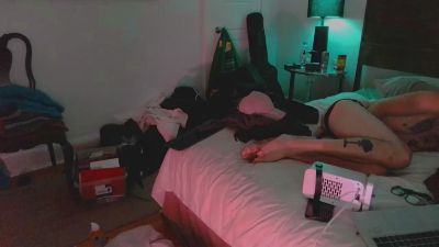 TJ_HoOkER live cam on Cam4