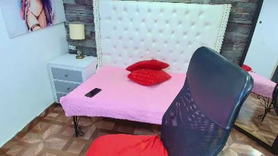 TRINY_TS live cam on Cam4
