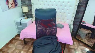 TRINY_TS live cam on Cam4