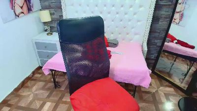 TRINY_TS live cam on Cam4