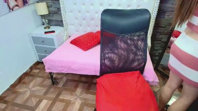 TRINY_TS live cam on Cam4