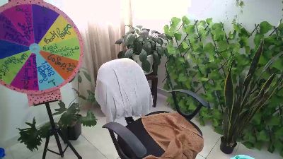 Tabatha_cahs live cam on Cam4