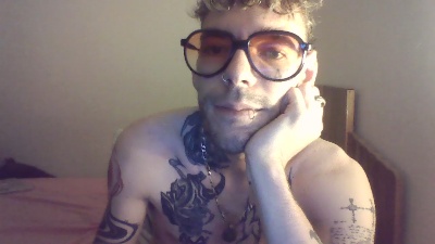 Tahay live cam on Cam4