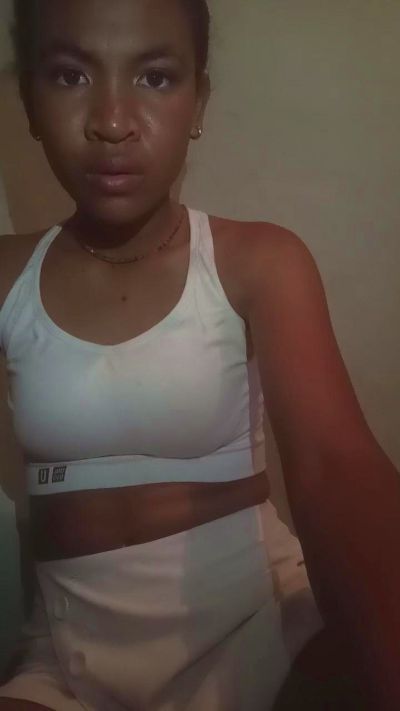Tahiry live cam on Cam4