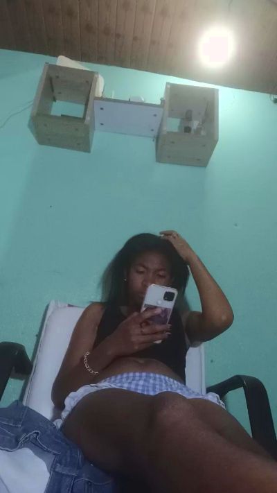Tahiry live cam on Cam4