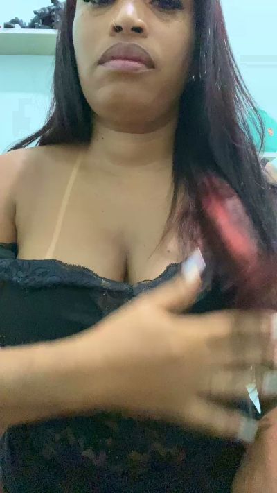 Taillane Live Cam on Cam4