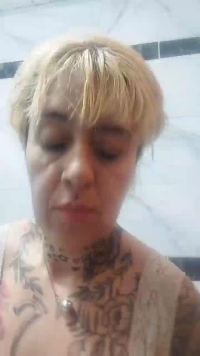 Taladra live cam on Cam4