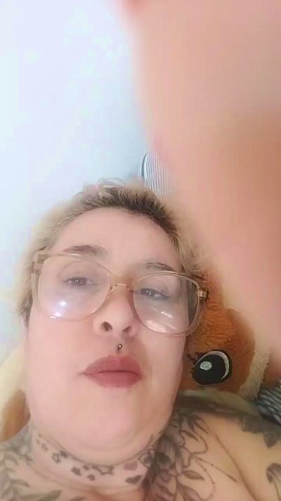 Taladra live cam on Cam4