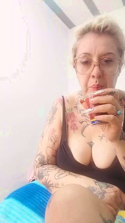 Taladra live cam on Cam4