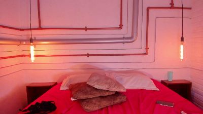 TaliaBesson live cam on Cam4