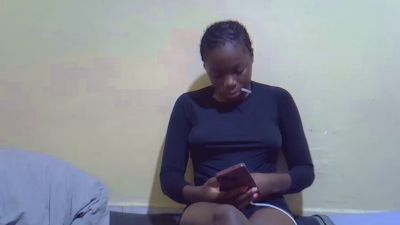 Talishaqueen live cam on Cam4