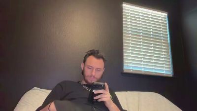 Tallhungcloudy live cam on Cam4