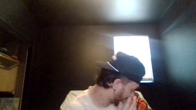Tallhungcloudy live cam on Cam4