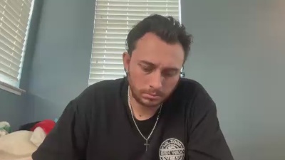 Tallhungcloudy live cam on Cam4