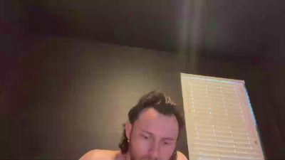 Tallhungcloudy live cam on Cam4