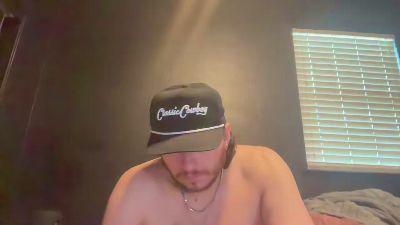 Tallhungcloudy live cam on Cam4