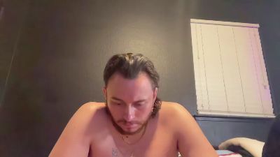 Tallhungcloudy live cam on Cam4