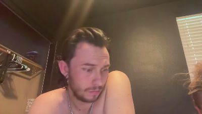 Tallhungcloudy live cam on Cam4
