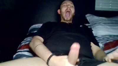 Tallhungcloudy live cam on Cam4