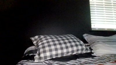 Tallhungcloudy live cam on Cam4