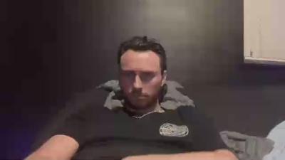Tallhungcloudy live cam on Cam4