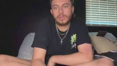 Tallhungcloudy live cam on Cam4