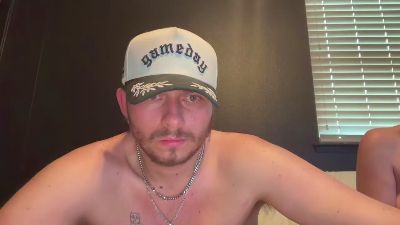 Tallhungcloudy live cam on Cam4