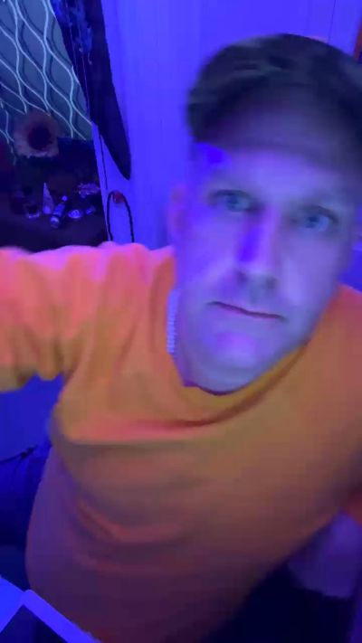TallyNoleVersBB live cam on Cam4