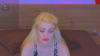 TaloriBloom live cam on Cam4