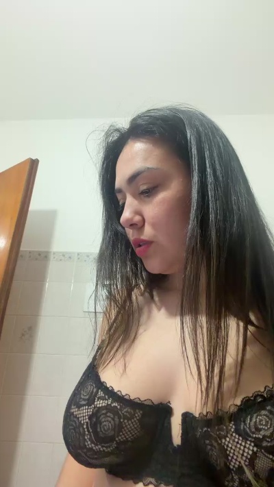 TamiNicolle live cam on Cam4