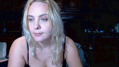 TamynaQ live cam on Cam4