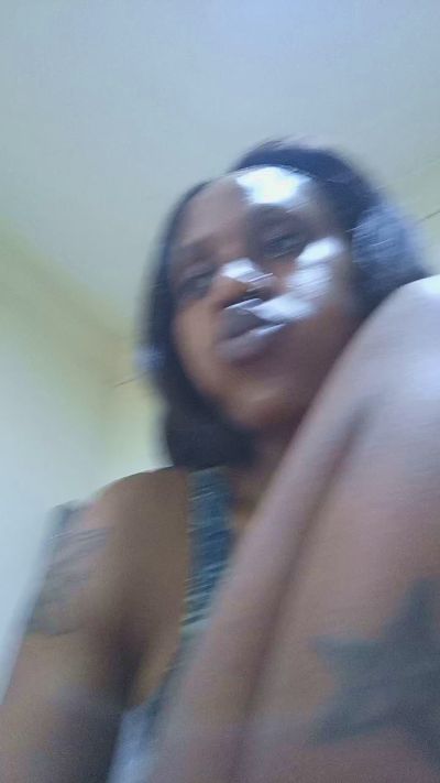 TamyzaM live cam on Cam4