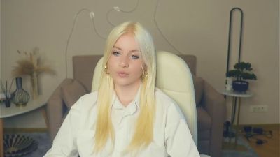 TaniaVakil live cam on Cam4